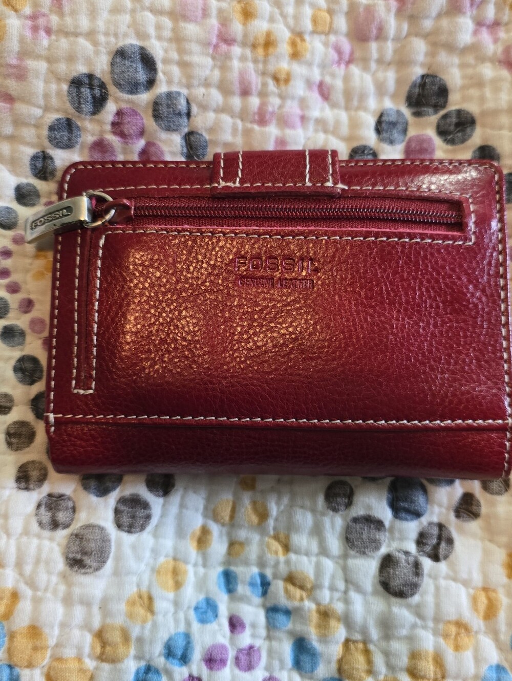 Fossil 2 Tone Red And Pink Pebbled Leather Wallet